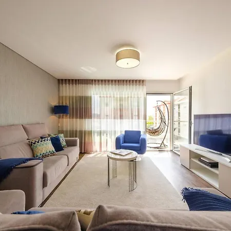شقة Spacious In With Included Parking *